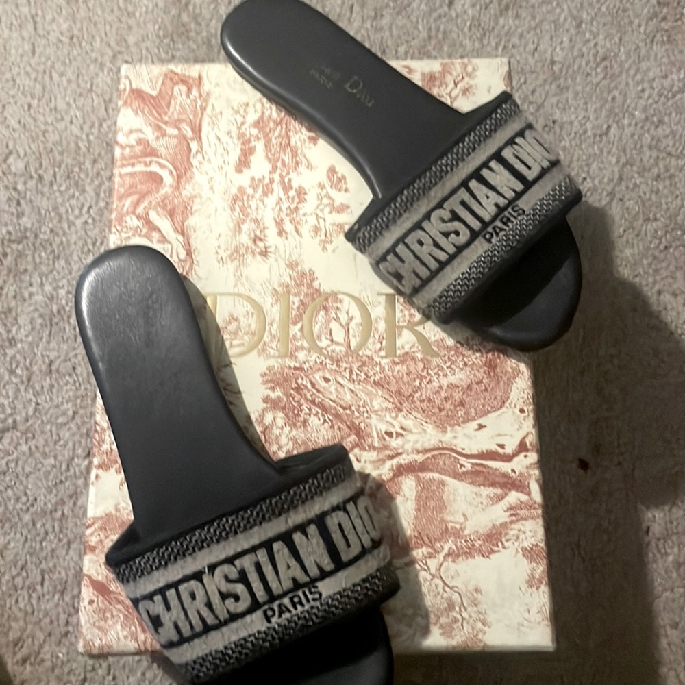 Women Christian Dior sandals